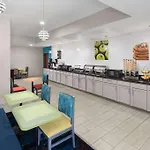 La Quinta By Wyndham Woodward 